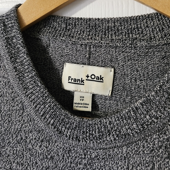 Frank and oak long sleeve pullover - Picture 2 of 2